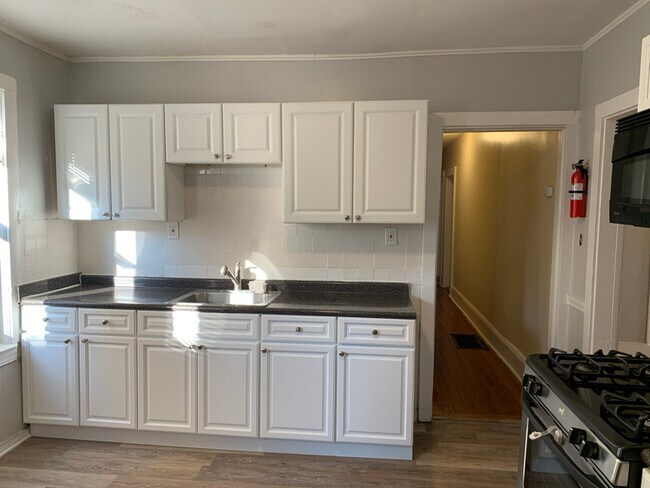 Foto del edificio - 19 Topliff St