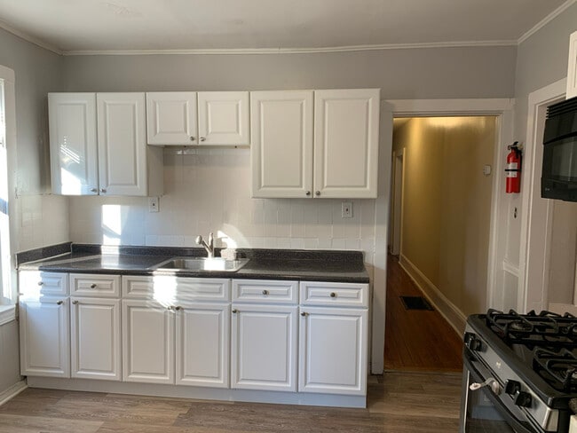 Photo - 19 Topliff St Apartment