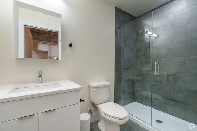 1BR, 1BA - 449SF - Bathroom - The Gotham