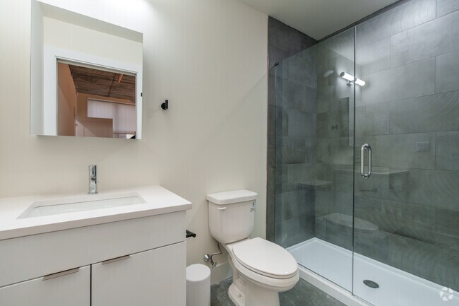 1BR, 1BA - 449SF - Bathroom - The Gotham