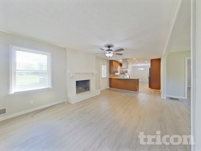 Foto del edificio - 105 Cook Ln