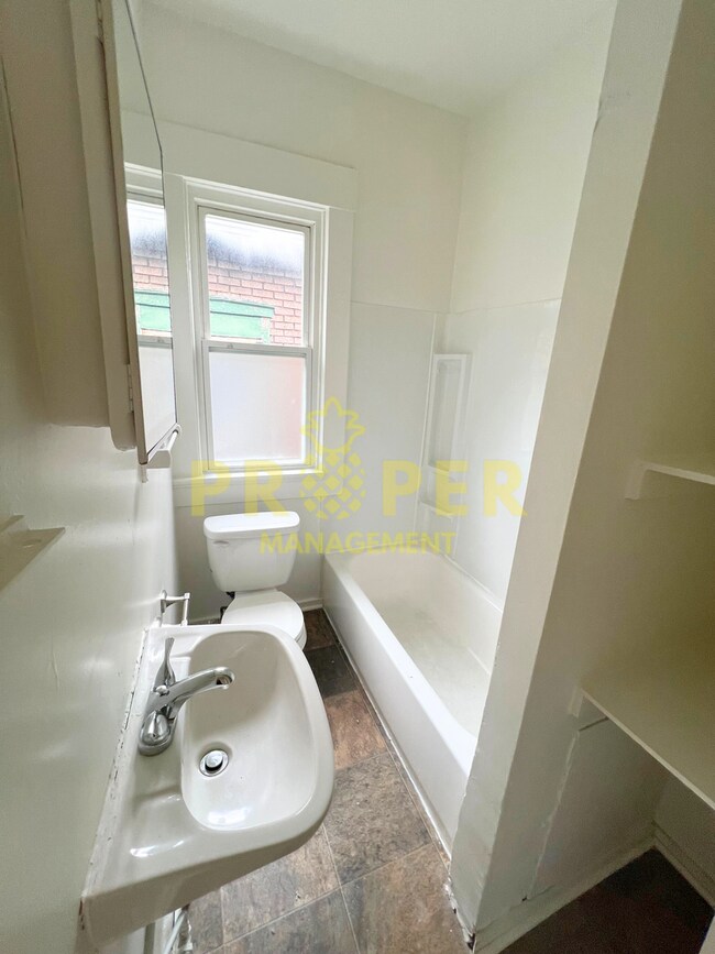 Foto del edificio - 1 bedroom 1 bathroom house for rent