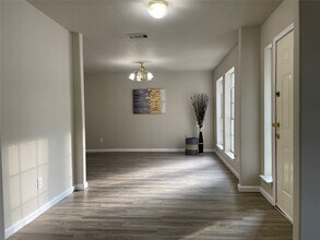 Building Photo - 6614 Amberfield Ln