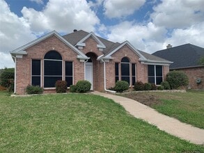 Building Photo - 4725 Park Bend Dr