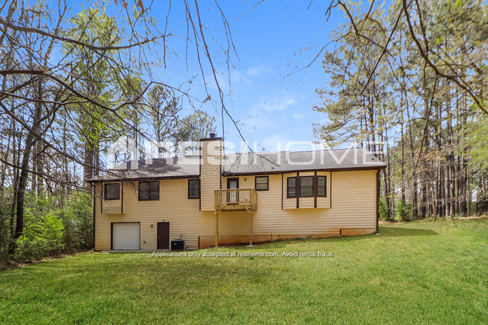Building Photo - 41 Willow Creek Dr