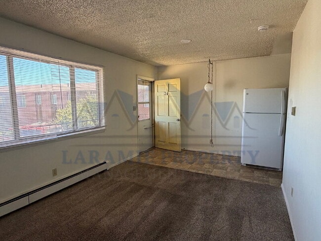 Building Photo - 706 Downey St