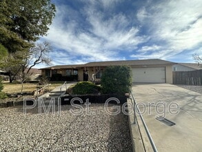 Building Photo - 3059 Bayberry Cir