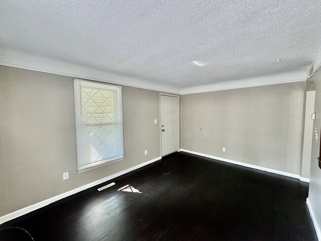 Building Photo - 4309 Edmund St