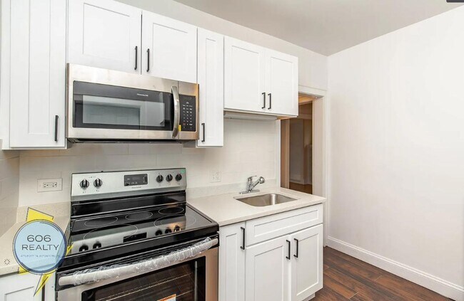 Foto del edificio - Beautiful Berwyn Apartments on Kenilworth!