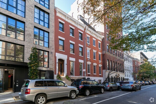 Building Photo - 221-223 W 14th St
