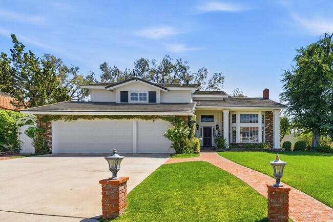 Foto del edificio - Stunning East Lake Home!