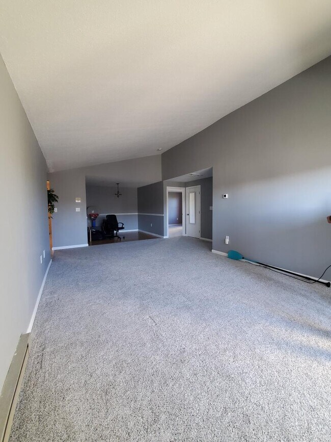 Building Photo - 5 Marc Dr