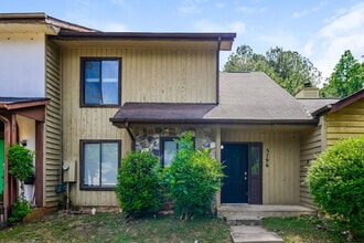 Building Photo - 5796 Trent Walk Dr