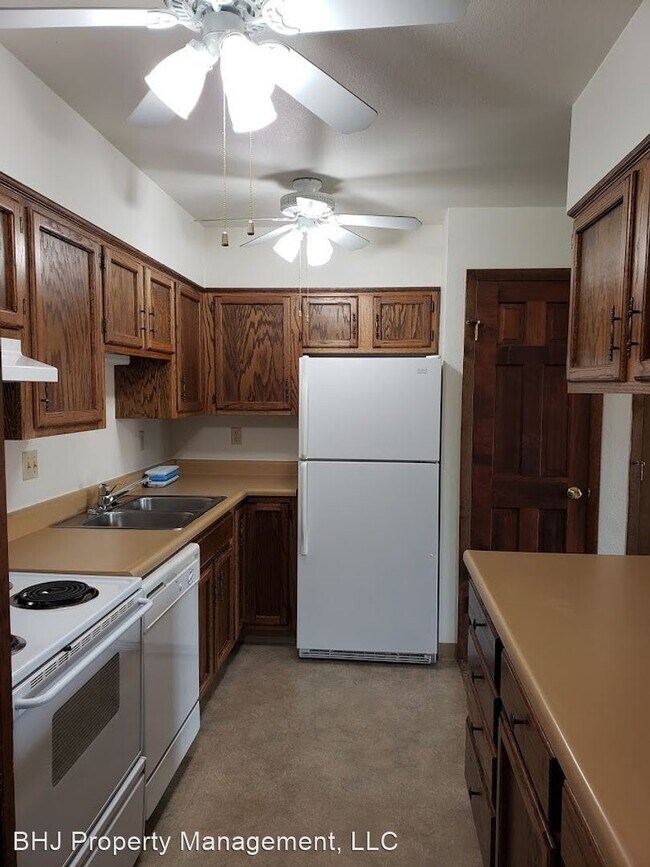 Building Photo - 1283 Sugarview Dr