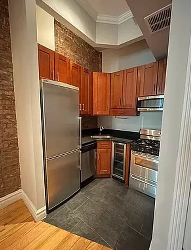 Foto del edificio - 135 E 16th St