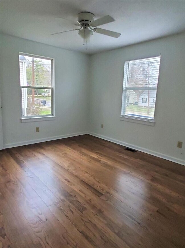 Foto del edificio - Renovated 2BR / 1BA Bearden Area Cottage!