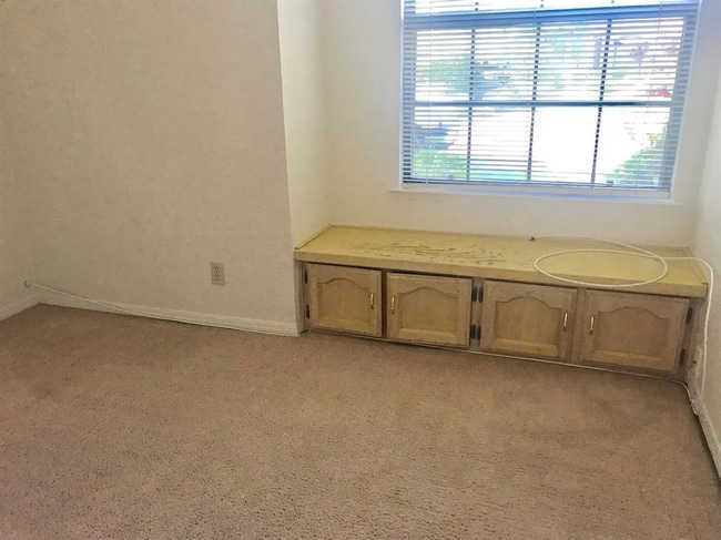 Foto del edificio - Seize It Now. This Stunner Won’t Last!