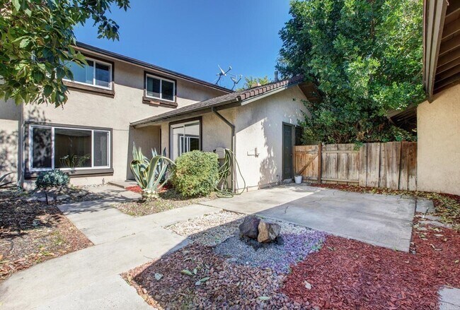 Building Photo - 3607 W Park Balboa Ave
