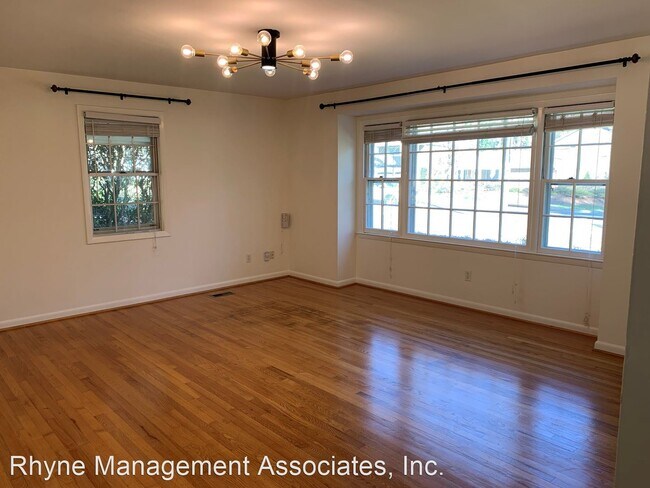 Foto del edificio - 3 br, 2 bath House - 4921 Lakemont Drive