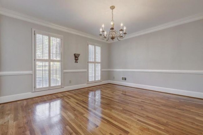 Foto del edificio - 4 bedroom in Roswell GA 30075