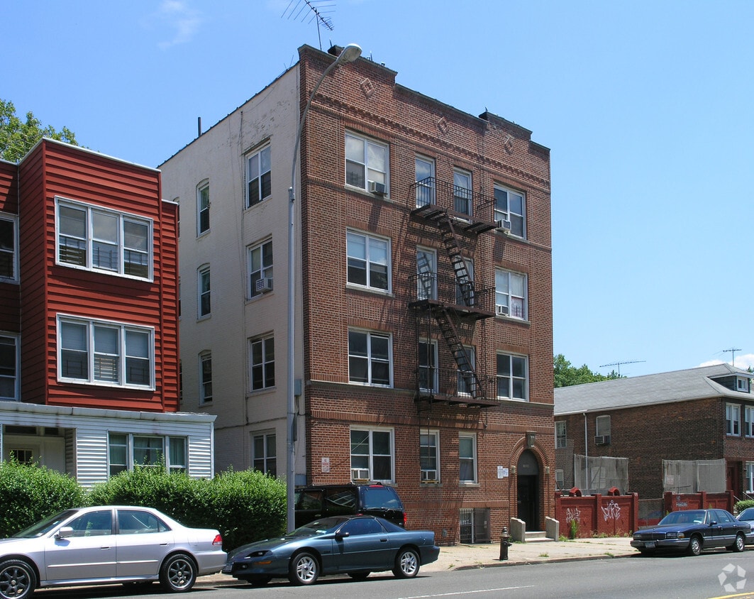 1528 White Plains Rd, Bronx, NY 10462 Apartments in Bronx, NY