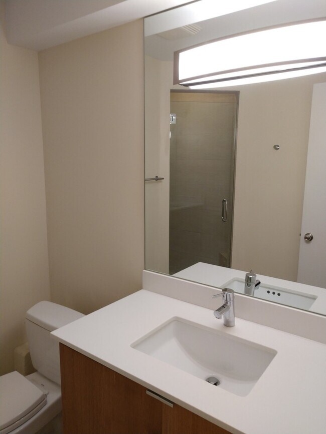 Foto del edificio - 4018 N Kenmore Ave
