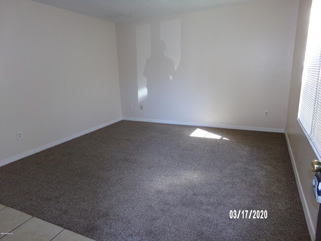 Building Photo - 476 Bentwood Ln