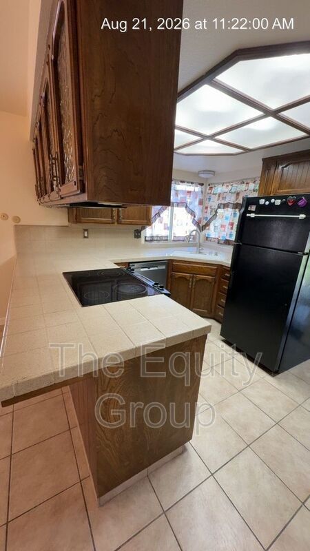 Foto del edificio - 2730 W Seeger Ave