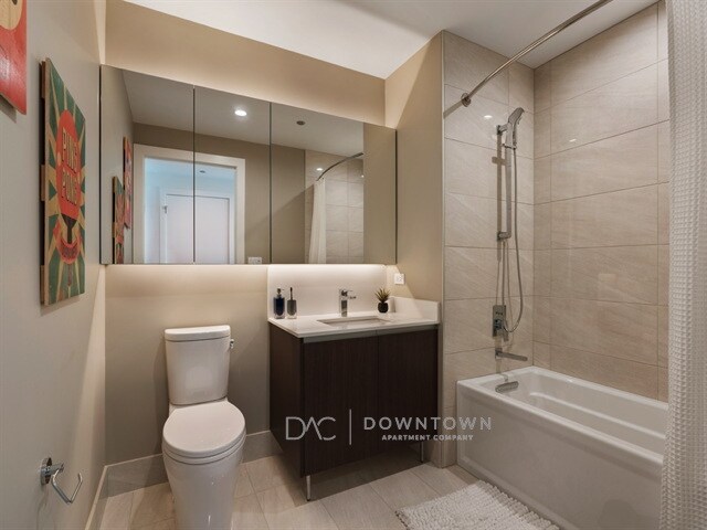 Foto del edificio - 1143 N Wells St