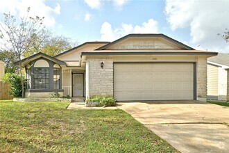 Building Photo - 2100 Balsam Way