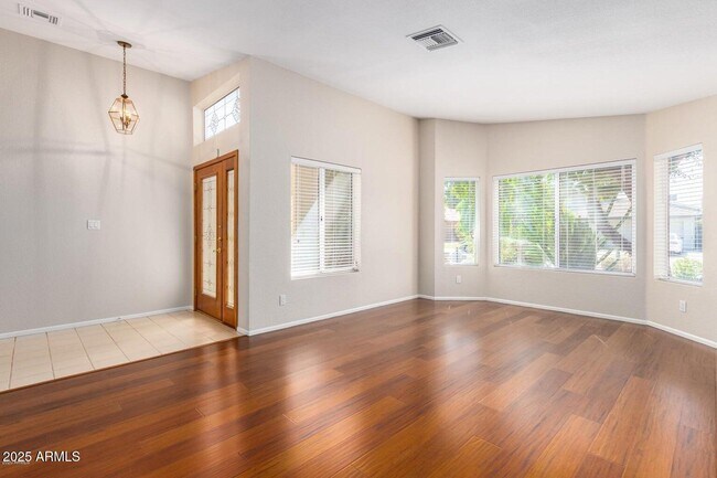 Foto del edificio - 2780 W Kent Dr