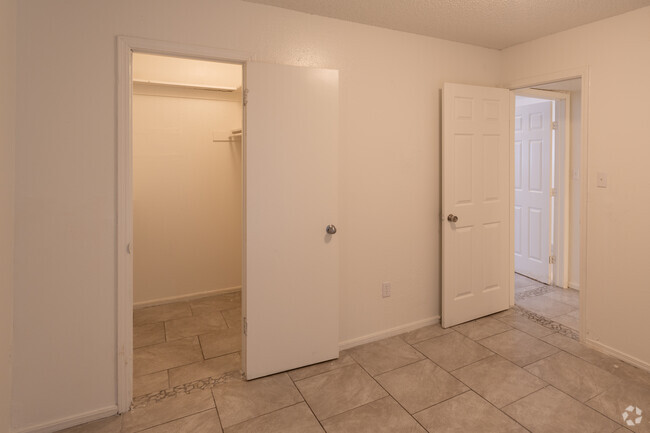 Interior Photo - Sonterra Apartments (OK)