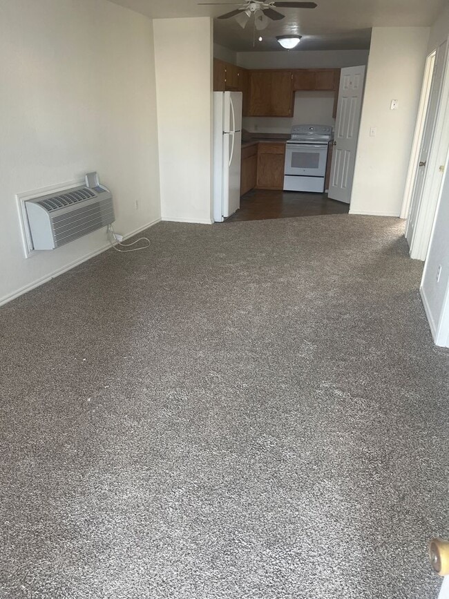 Foto del edificio - 3114 Oak Ln