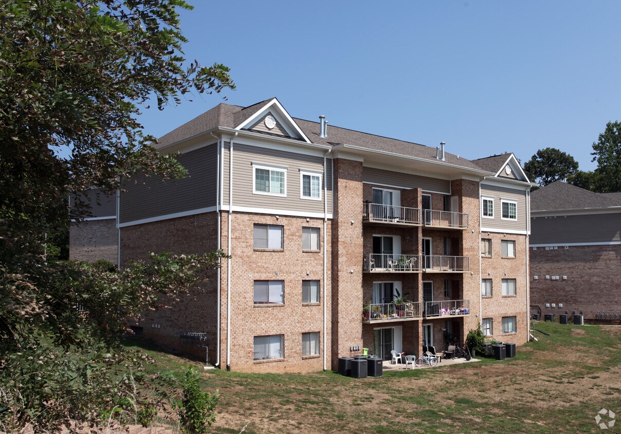 Briarwood Apartments Apartments at 3511 Briarwood Dr Dumfries, VA