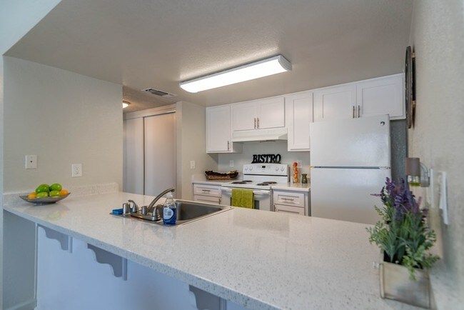 Foto del edificio - 5034 Jefferson Ln