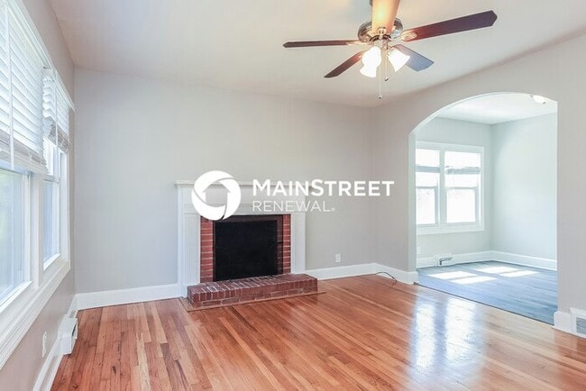 Building Photo - 2 Bedroom Pet-Friendly Home in Durham, NC ...