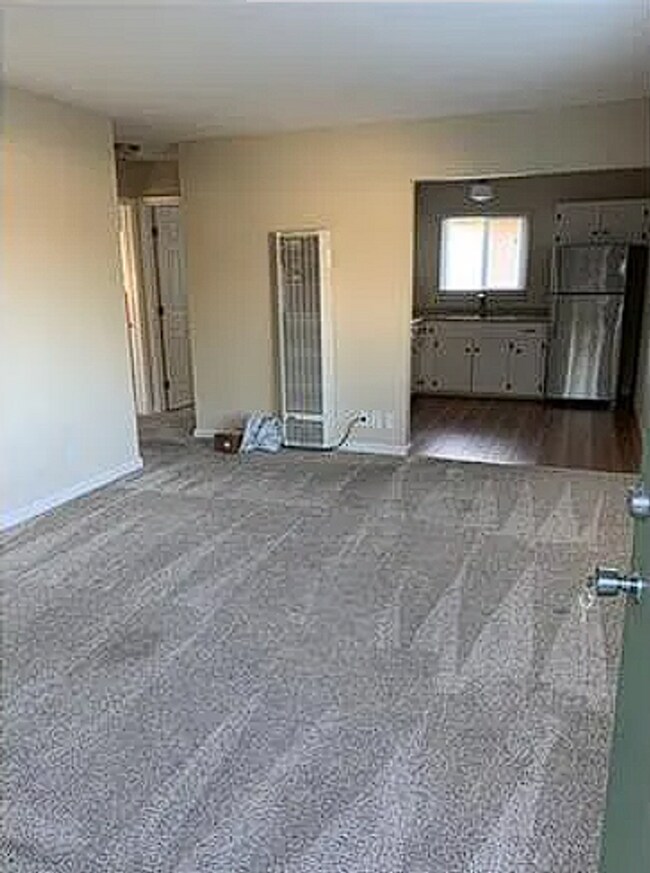 Photo - 1182 W Hamilton Ave Apartment