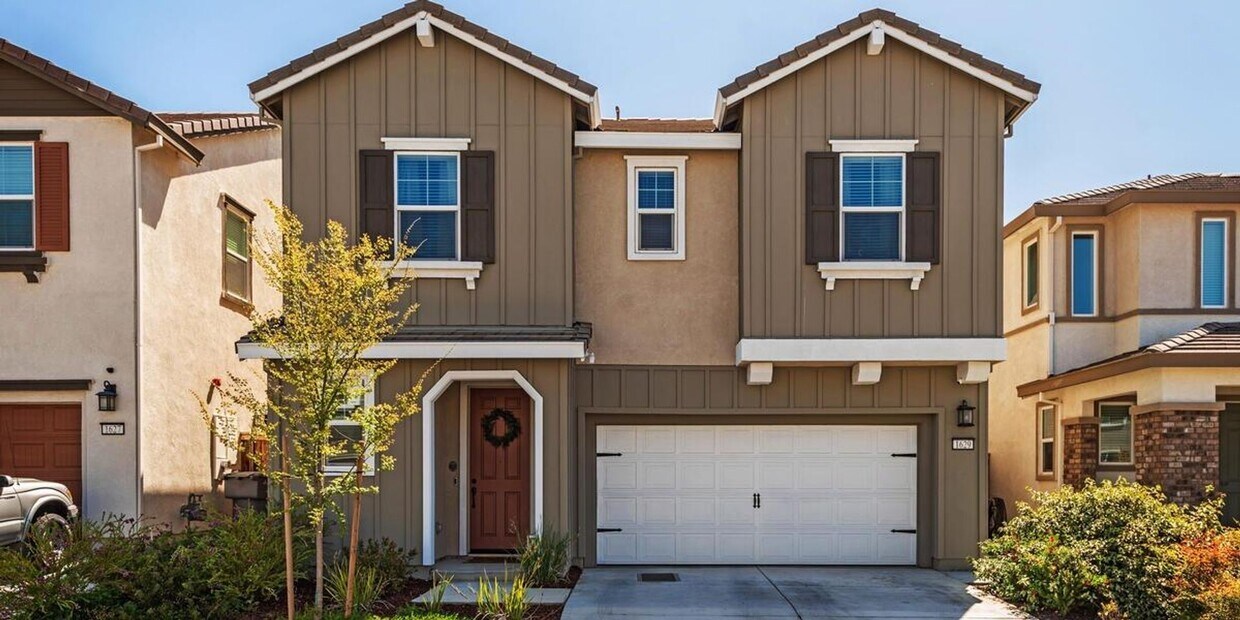 Primary Photo - 4 Bedroom Rocklin Home with Greenbelt Views!