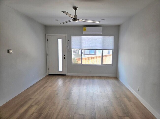 Building Photo - 644 Pier Ave