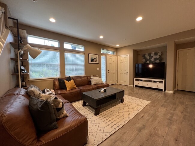 Large living room - 837 Font Ter