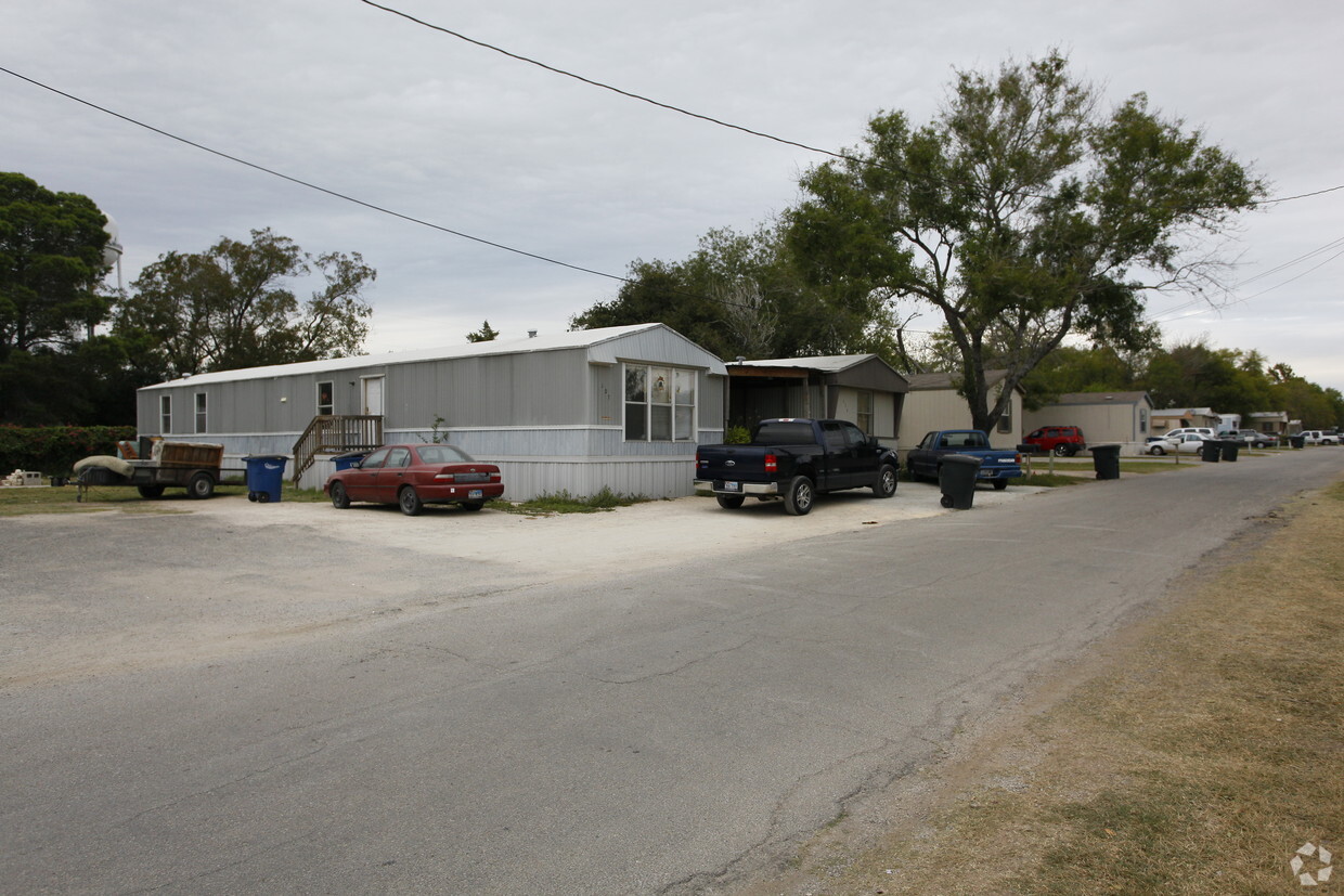 Primary Photo - Dollar Drive Mobile Home Park