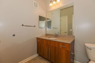 Building Photo - 56 Brownstone Way