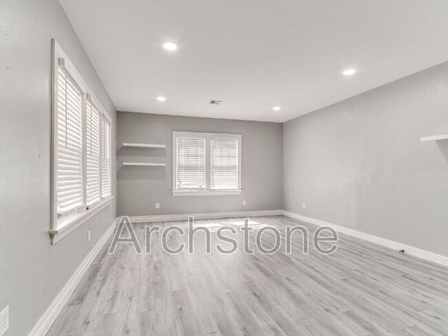 Building Photo - 1201 NW 43rd St