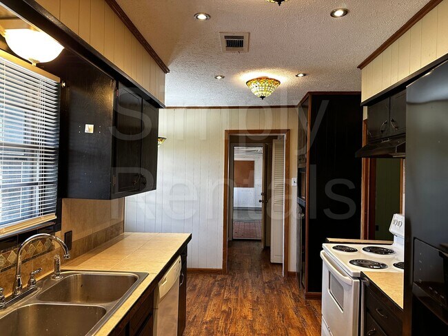 Building Photo - 214 Brookhaven Terrace