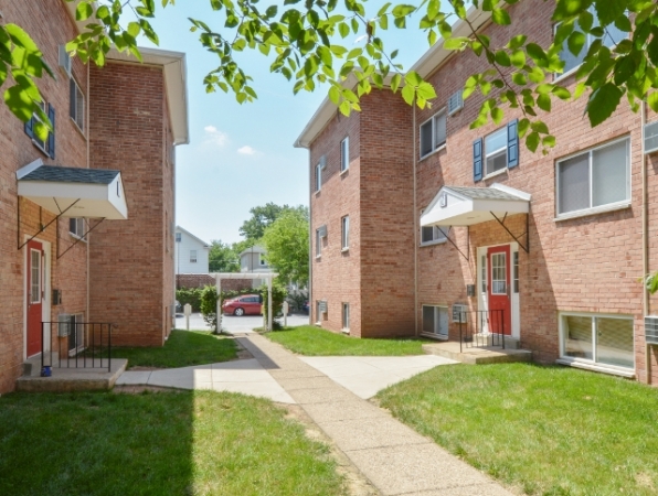 Building Photo - Boothwyn Court Apartments