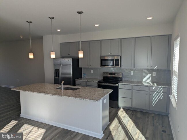 Foto del edificio - 294 Watercourse Dr