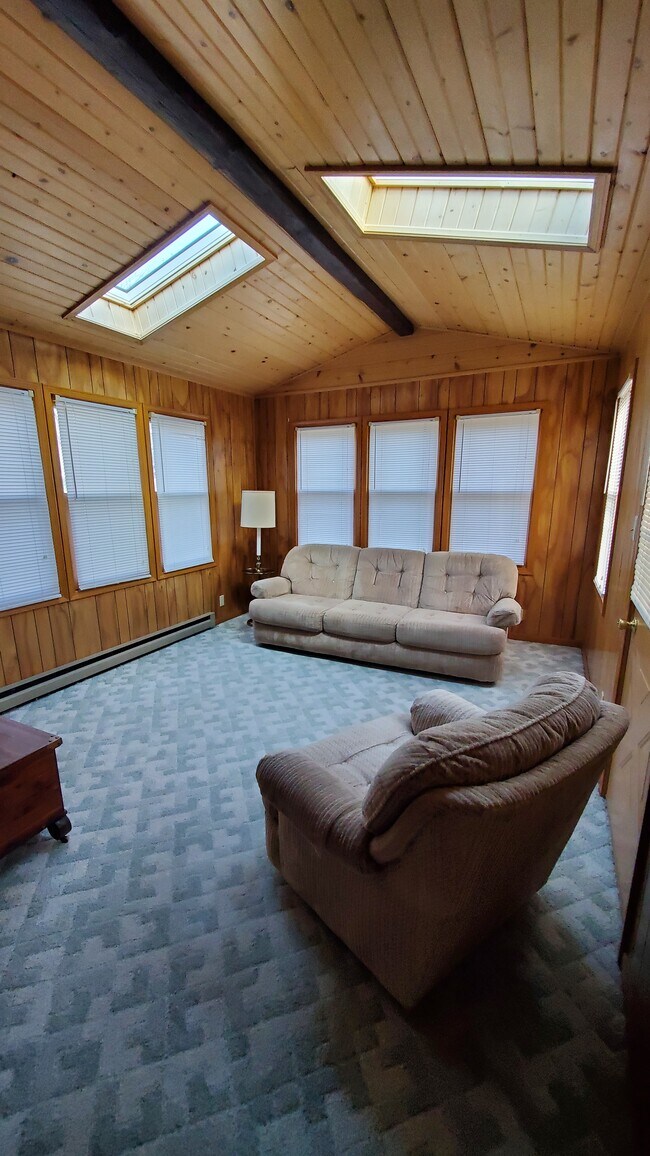 Florida Room - 7415 Antebellum Dr