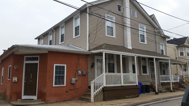 Foto del edificio - 1518 Willow Ave