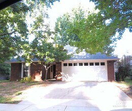 Building Photo - 108 Davison Loop