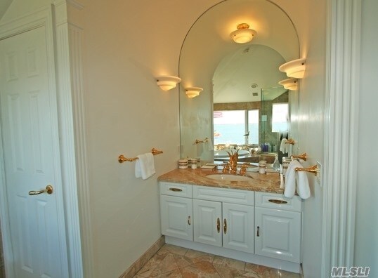 Foto del edificio - 7 Sandpiper Ct